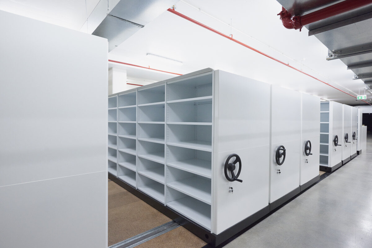 SPACE STORAGE SOLUTIONS   M1 